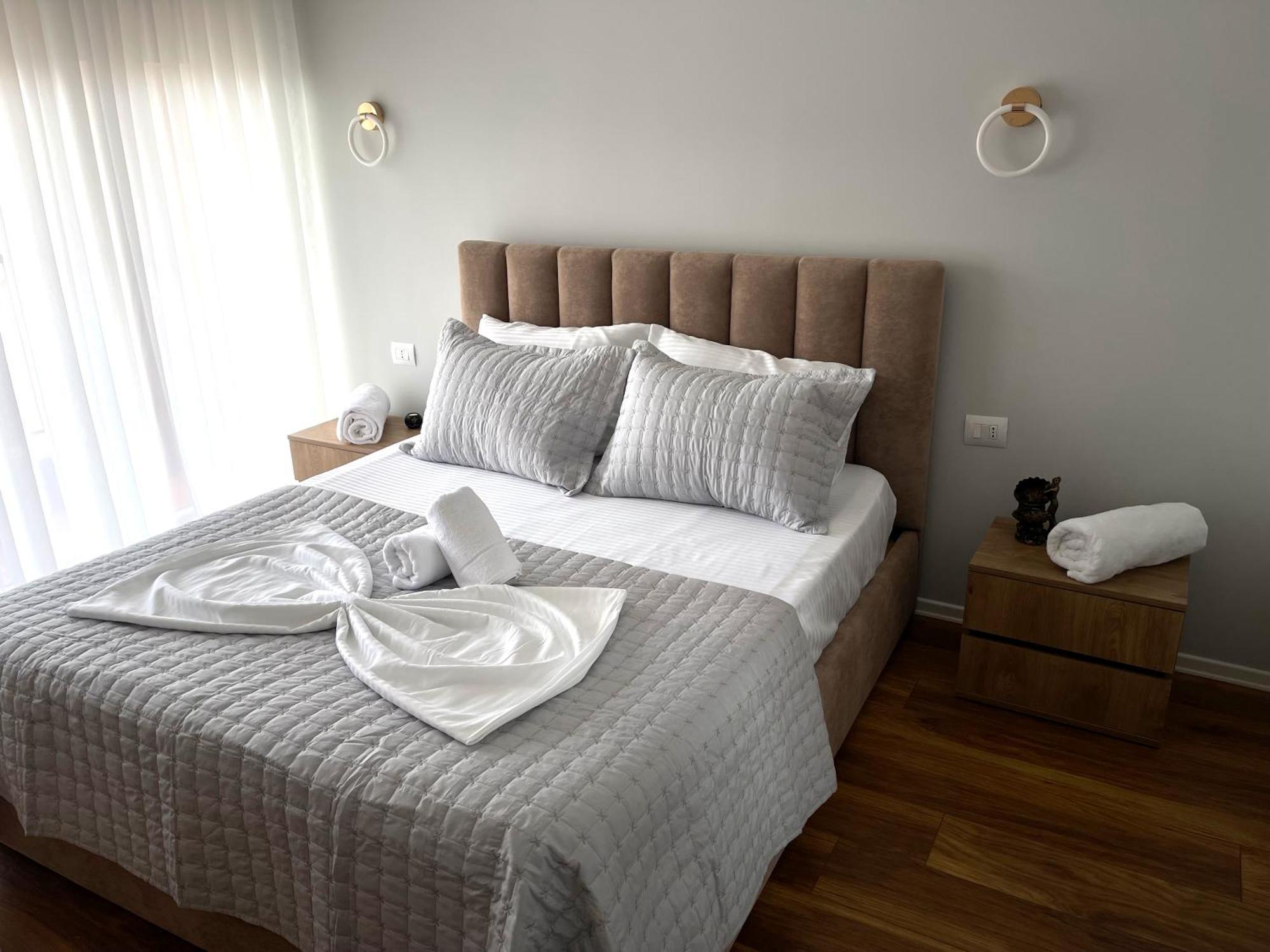 New Bazaar, Grand Apartment Tirana Exteriér fotografie